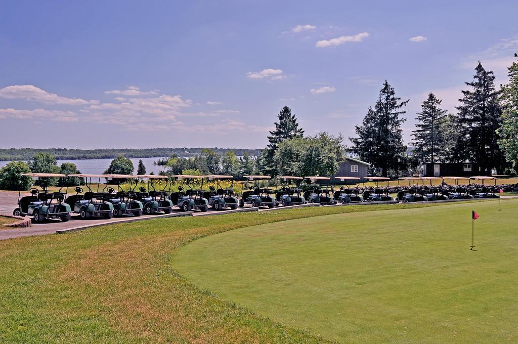 Eganridge Resort, Golf Club & Spa Bobcaygeon 外观 照片