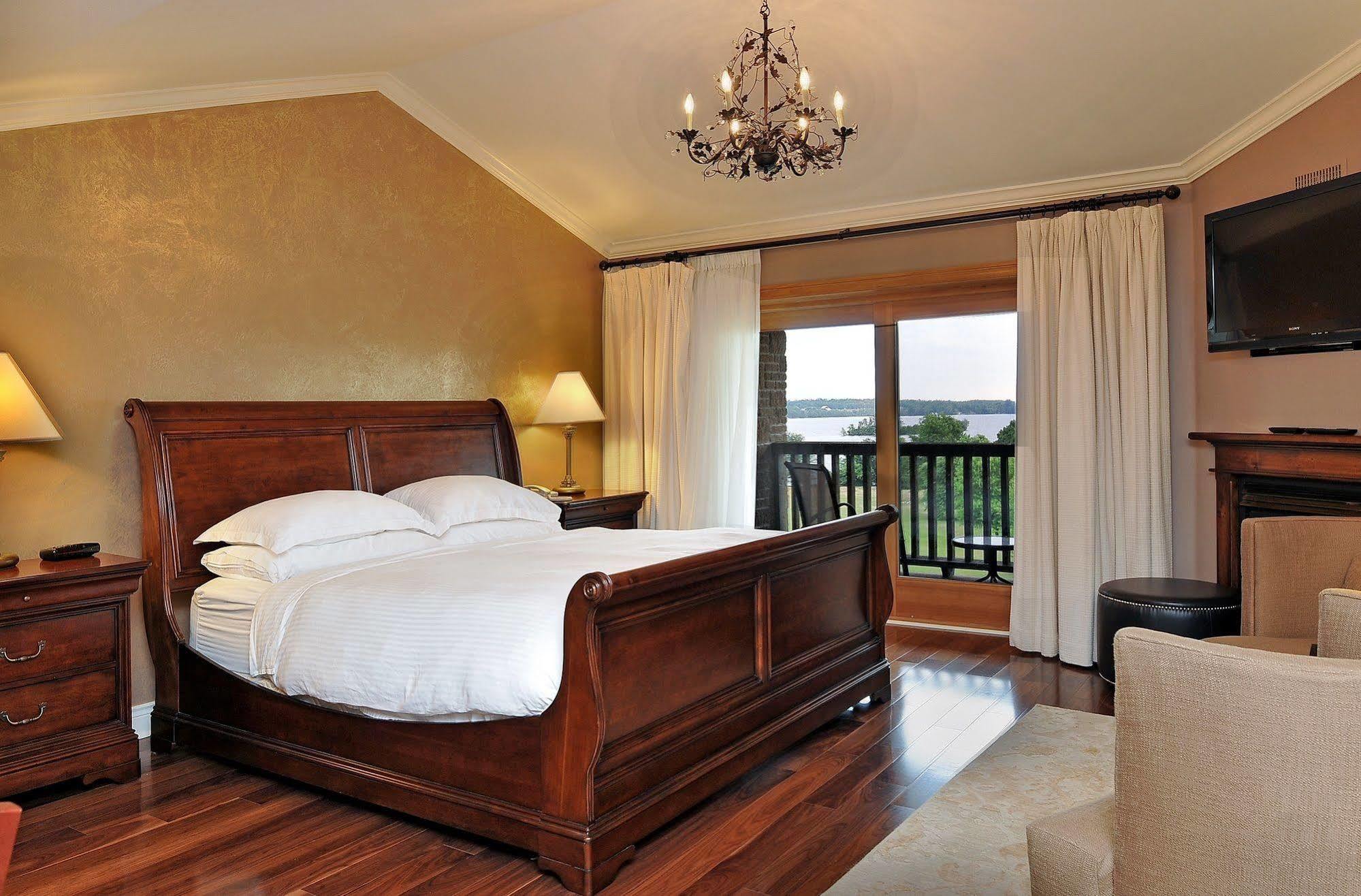Eganridge Resort, Golf Club & Spa Bobcaygeon 外观 照片