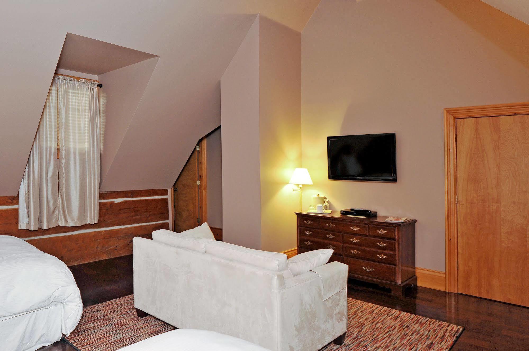 Eganridge Resort, Golf Club & Spa Bobcaygeon 外观 照片